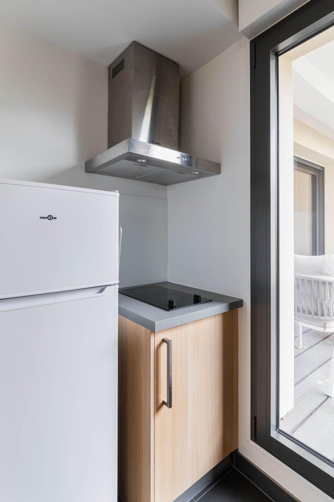 Appartement Lumineux Avec Terrasse Courbevoie - 4P - Flat-Guest Екстериор снимка
