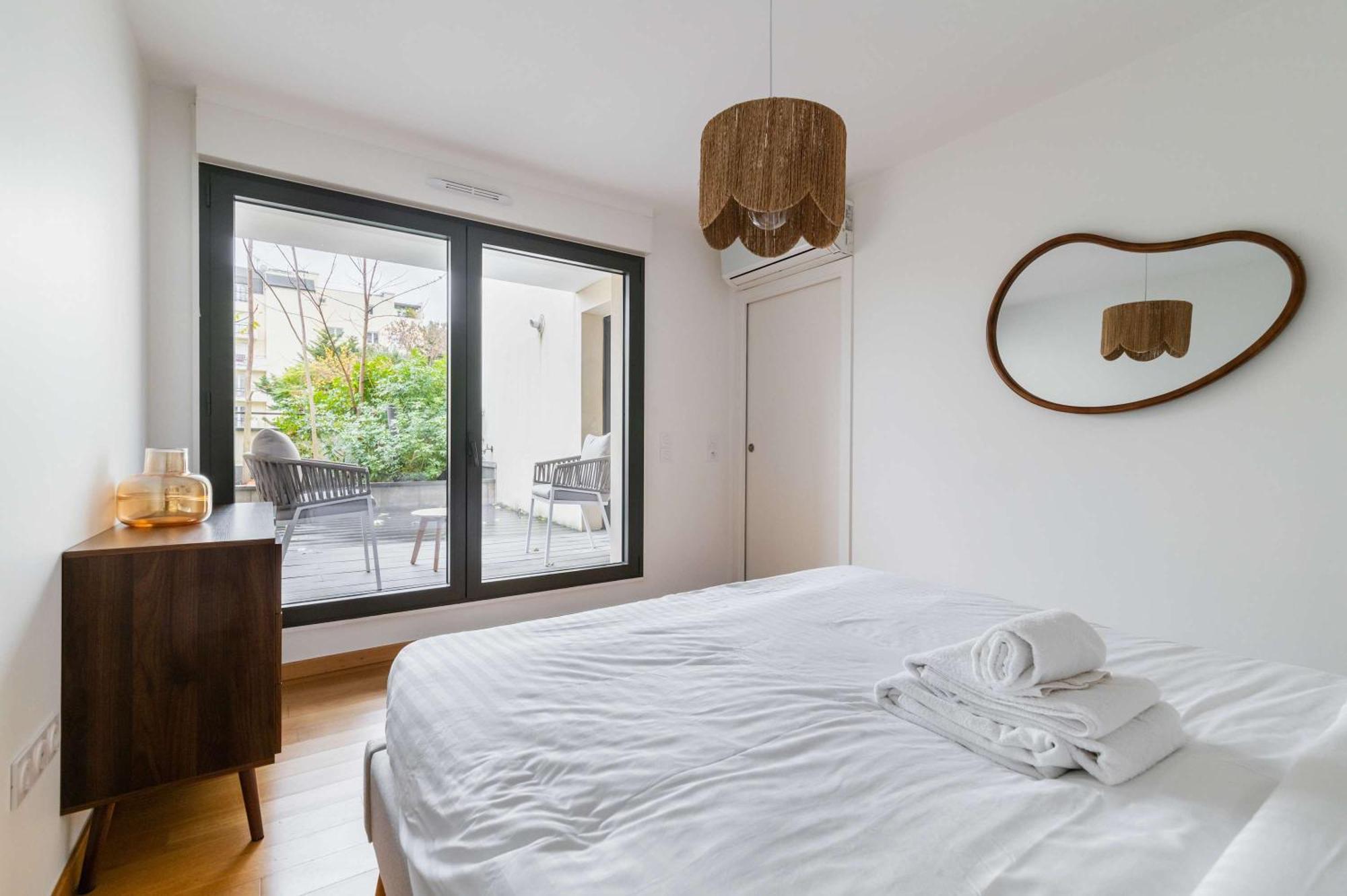 Appartement Lumineux Avec Terrasse Courbevoie - 4P - Flat-Guest Екстериор снимка