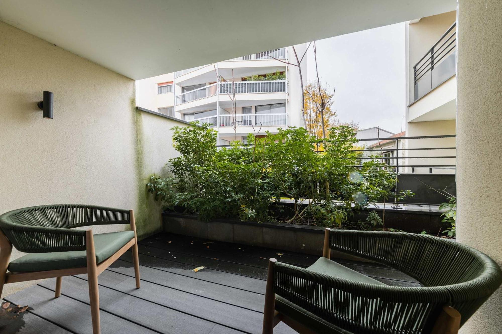 Appartement Lumineux Avec Terrasse Courbevoie - 4P - Flat-Guest Екстериор снимка