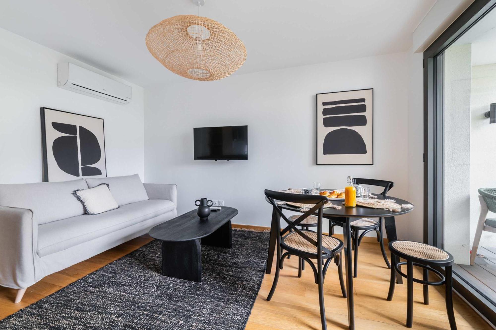 Appartement Lumineux Avec Terrasse Courbevoie - 4P - Flat-Guest Екстериор снимка